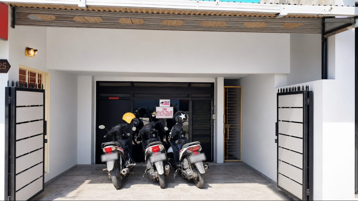 Parkiran Motor